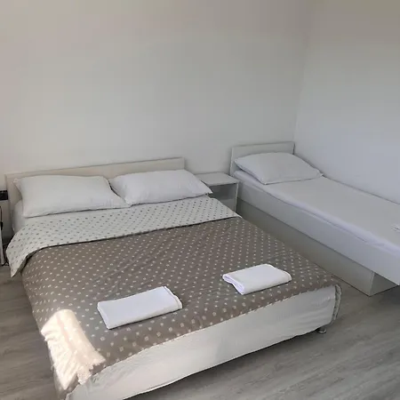 M&d Apartamento Neum